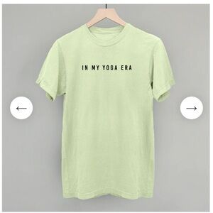 NWOT Ivy + Cloth Yoga Era T-Shirt